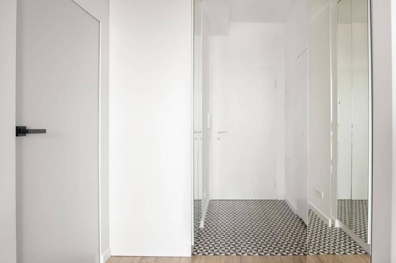 Tuyo Apartments Lake Park Варшава Екстериор снимка